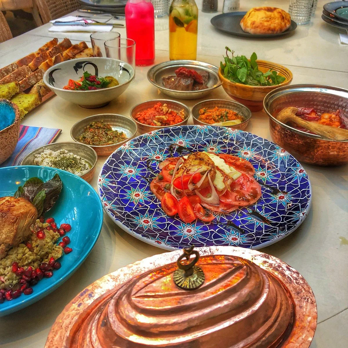 Zennup 1844 Eker Park restoran zengin Türk mutfağı yemek masası